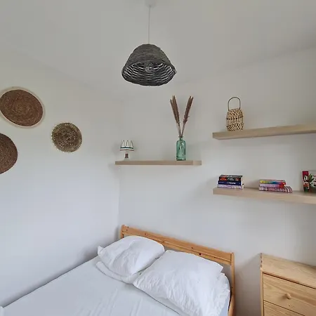 Des Louisettes Et Paulin 300m De La *